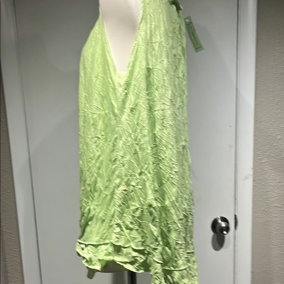 Vine Street Apparel Asymmetrical Green Tunic with Ruffles - Picture 10 of 16